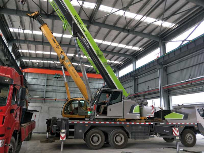 大邑县高空车出租需要注意哪些安全事项？